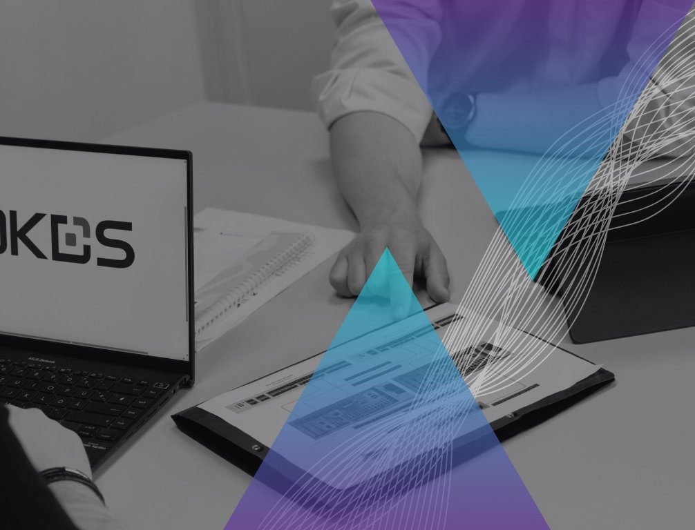 Digital-Quick-Check bei DKDS: Analyse der Abläufe und Arbeitsdokumente am Schreibtisch